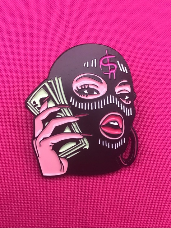 Jewelry - Gangsta Enamel Pin